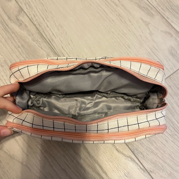 Pencil Case - Picture 6 of 7